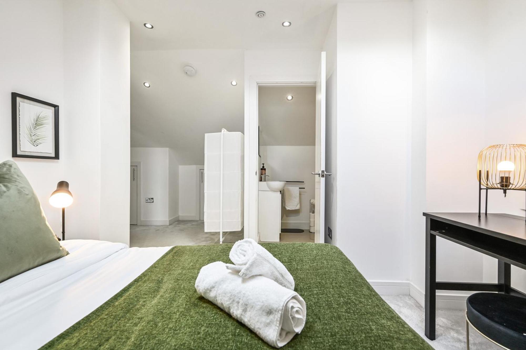 Family 1 Bed Apt Near Cardiff City Centre, Free Parking, Quiet, Secure Neighbourhood Екстер'єр фото